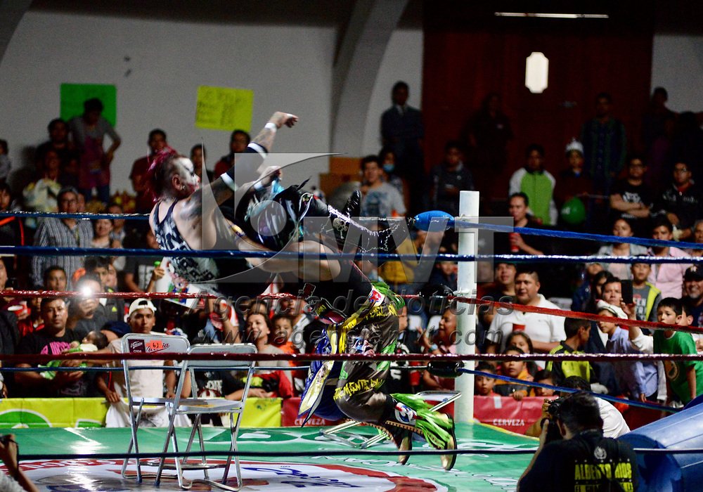 ESPECTACULAR PRESENTACION DE LUCHA LIBRE AAA EN TOLUCA